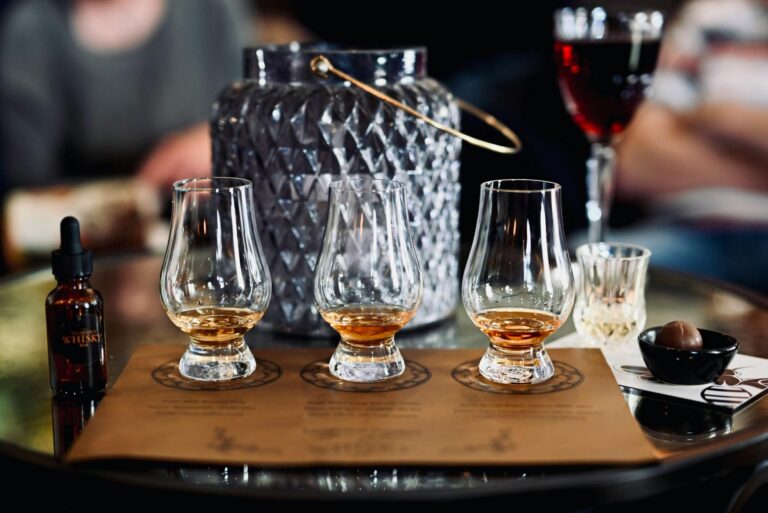 Colonial Whiskey Tasting